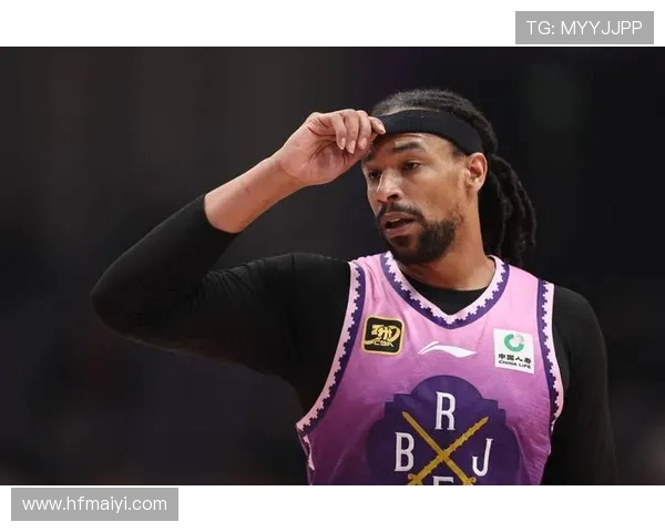 五大联赛激战正酣 各大豪门纷纷迎来巅峰对决 球迷热议赛季走势